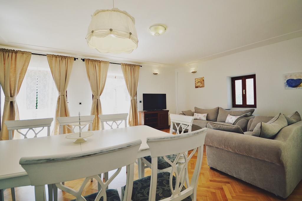 Apartment Kairos Zadar Oda fotoğraf
