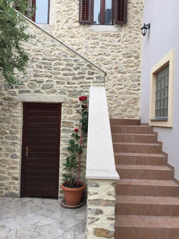 Apartment Kairos Zadar Oda fotoğraf